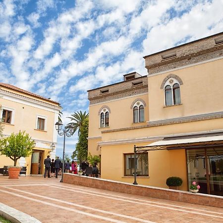 Hotel Villa Fiorita Джулианова Экстерьер фото