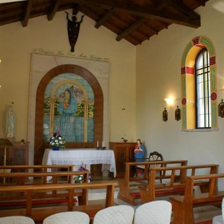 Hotel Villa Fiorita Джулианова Экстерьер фото
