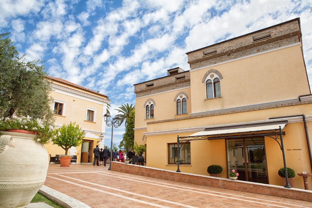 Hotel Villa Fiorita Джулианова Экстерьер фото