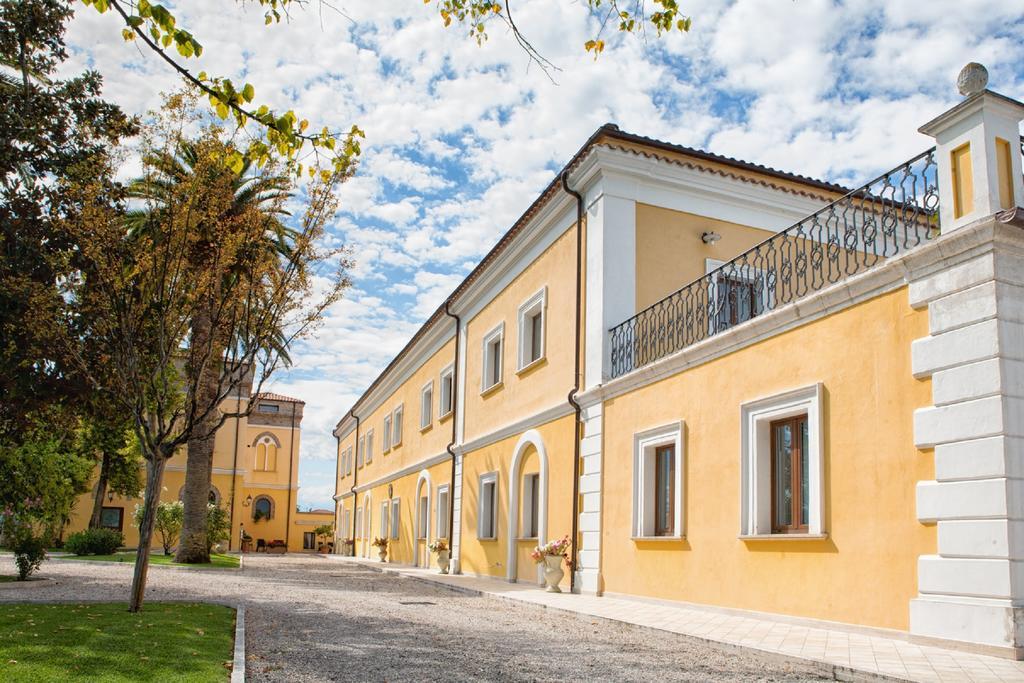 Hotel Villa Fiorita Джулианова Экстерьер фото