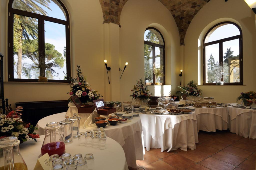 Hotel Villa Fiorita Джулианова Экстерьер фото