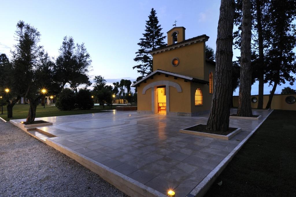 Hotel Villa Fiorita Джулианова Экстерьер фото